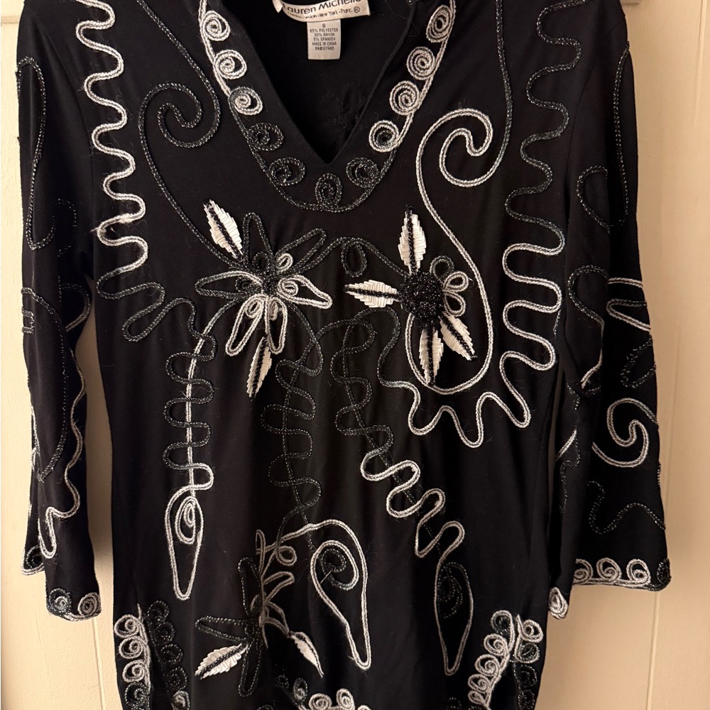 Lauren Michelle Black and White Embroidered Top